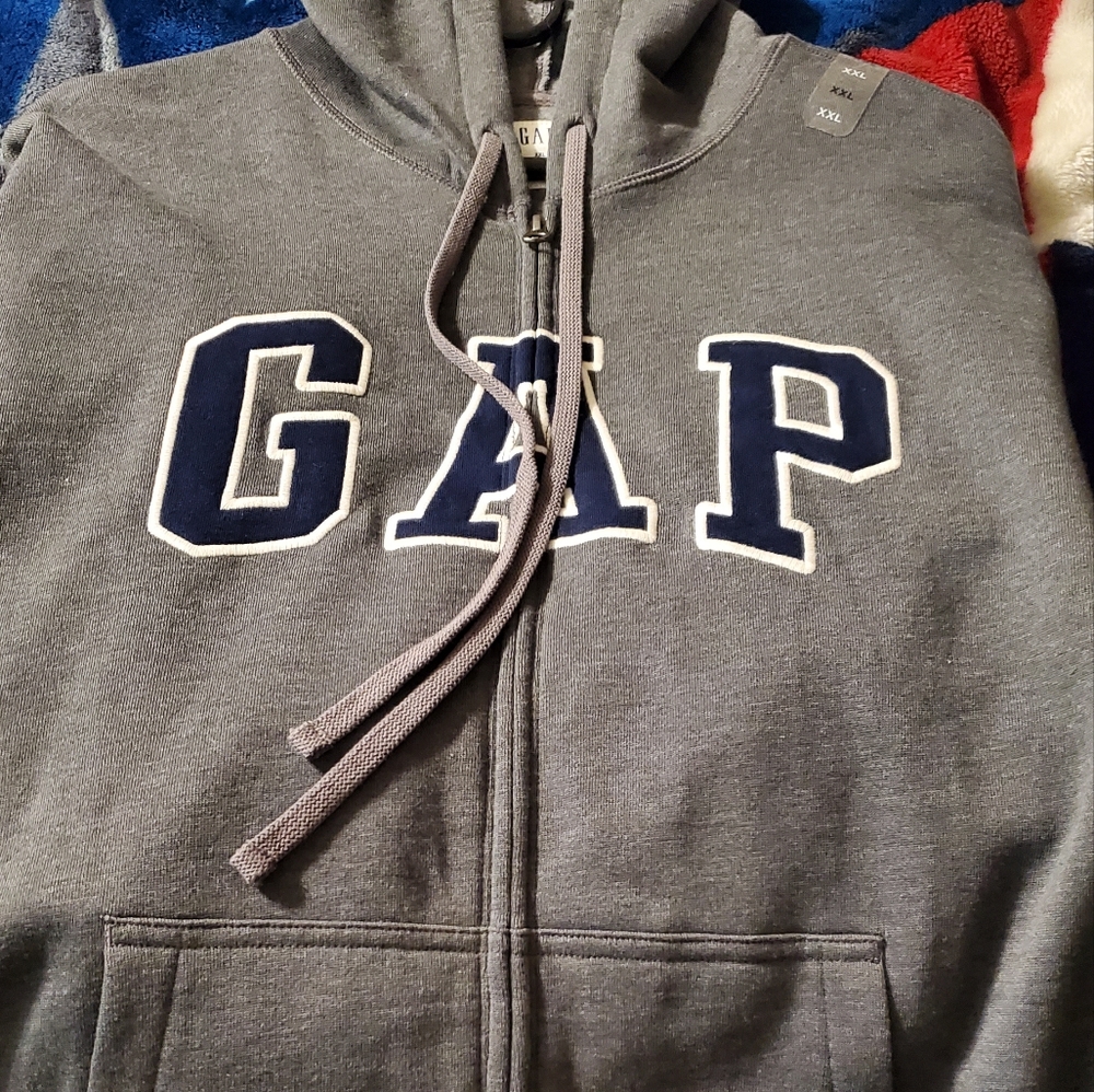 New GAP  Sweatshirt hootie